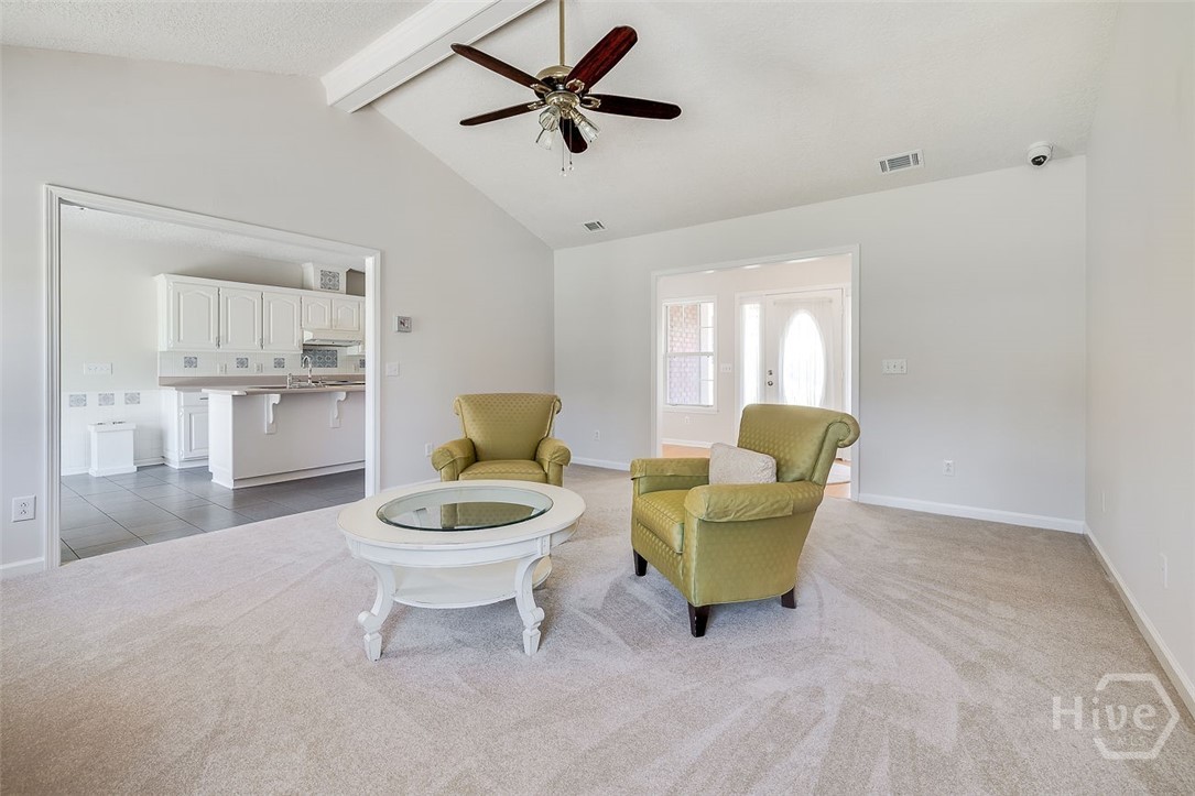 4822 Highway 15 Vidalia, GA 30474 - Photo 13 of 45 LIVING ROOM