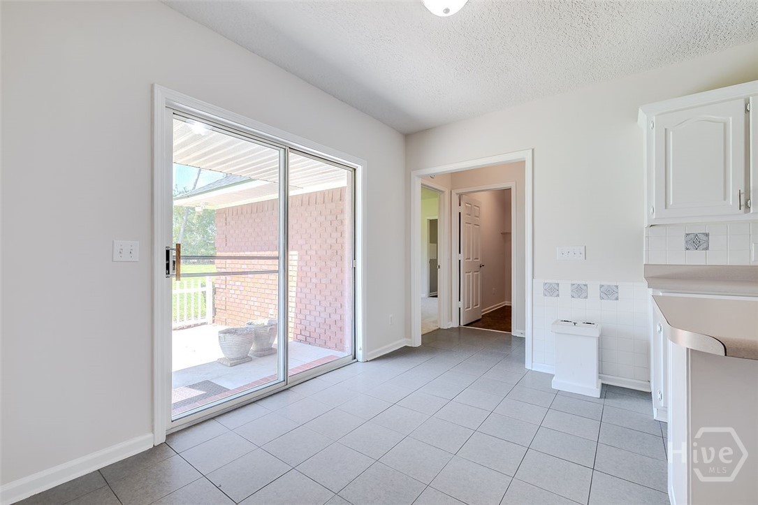 4822 Highway 15 Vidalia, GA 30474 - Photo 18 of 45 BREAKFAST AREA