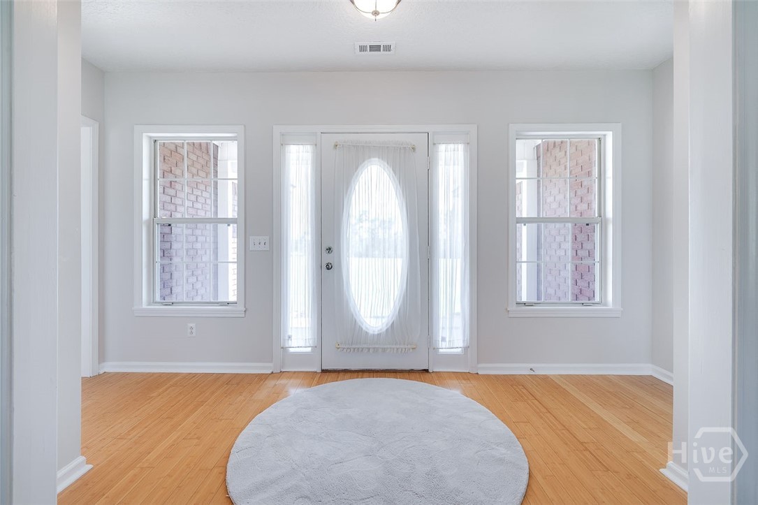 4822 Highway 15 Vidalia, GA 30474 - Photo 9 of 45 FOYER ENTRANCE