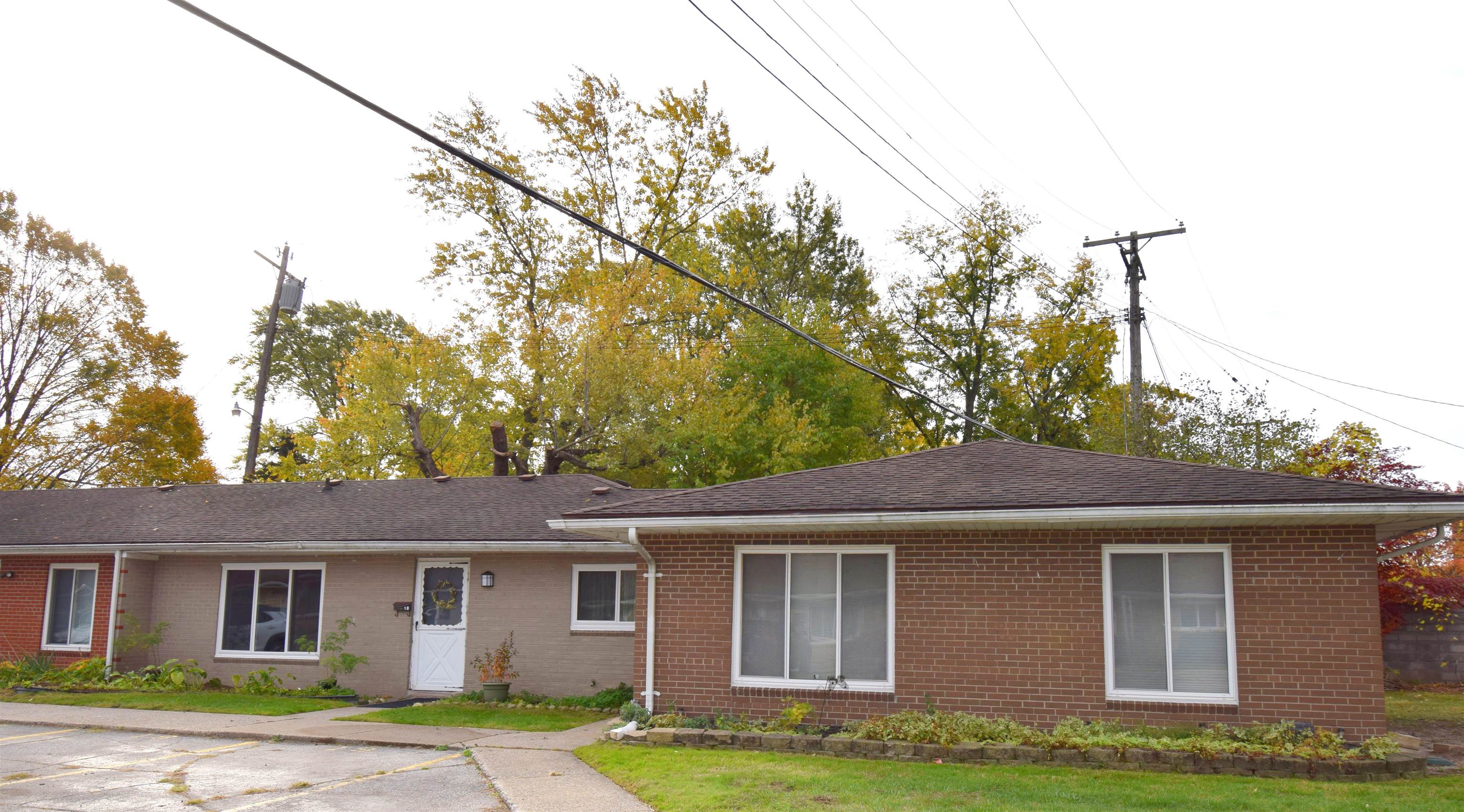 308 North Rochester Road, Unit 18 Clawson, MI 48017 - Photo 4 of 43
