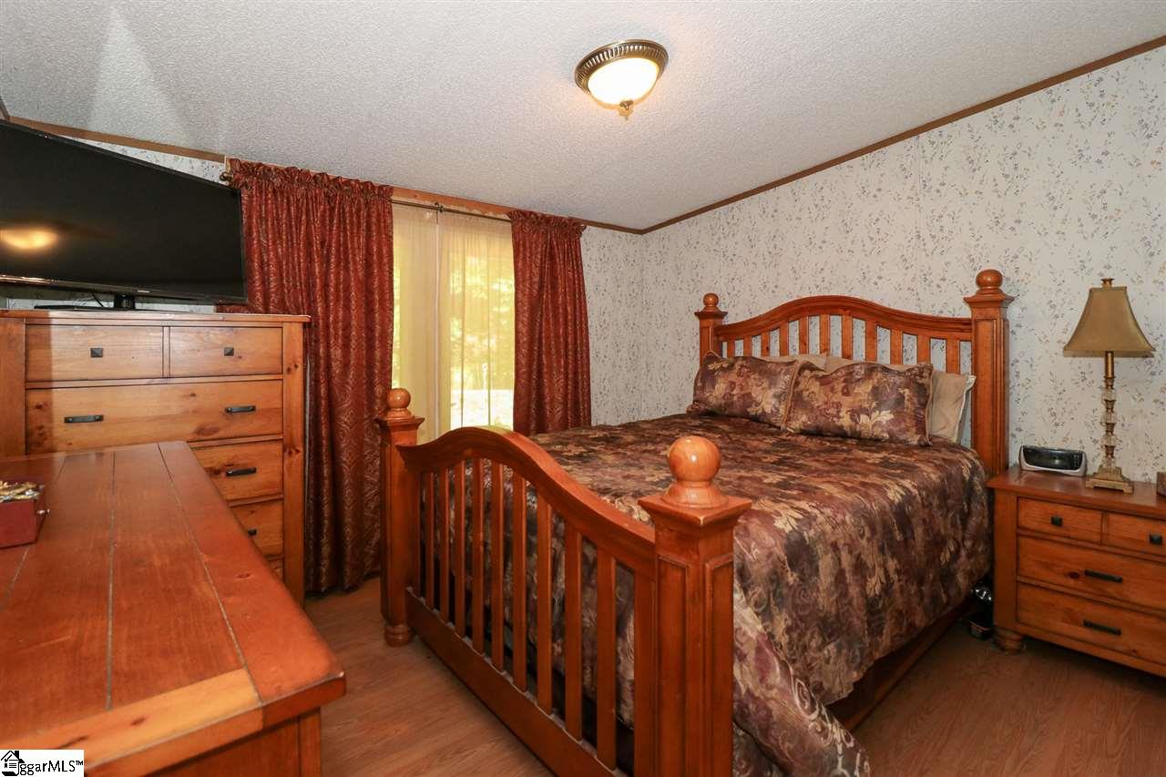 45 Duncan Creek Road Greenville, SC 29609 - Photo 12 of 36 Gallery Image 12