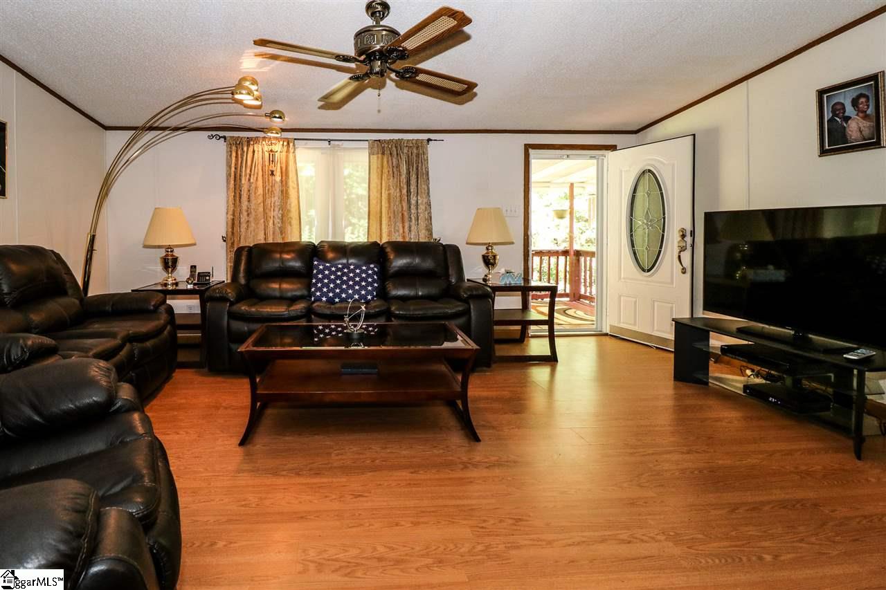45 Duncan Creek Road Greenville, SC 29609 - Photo 3 of 36 Gallery Image 3