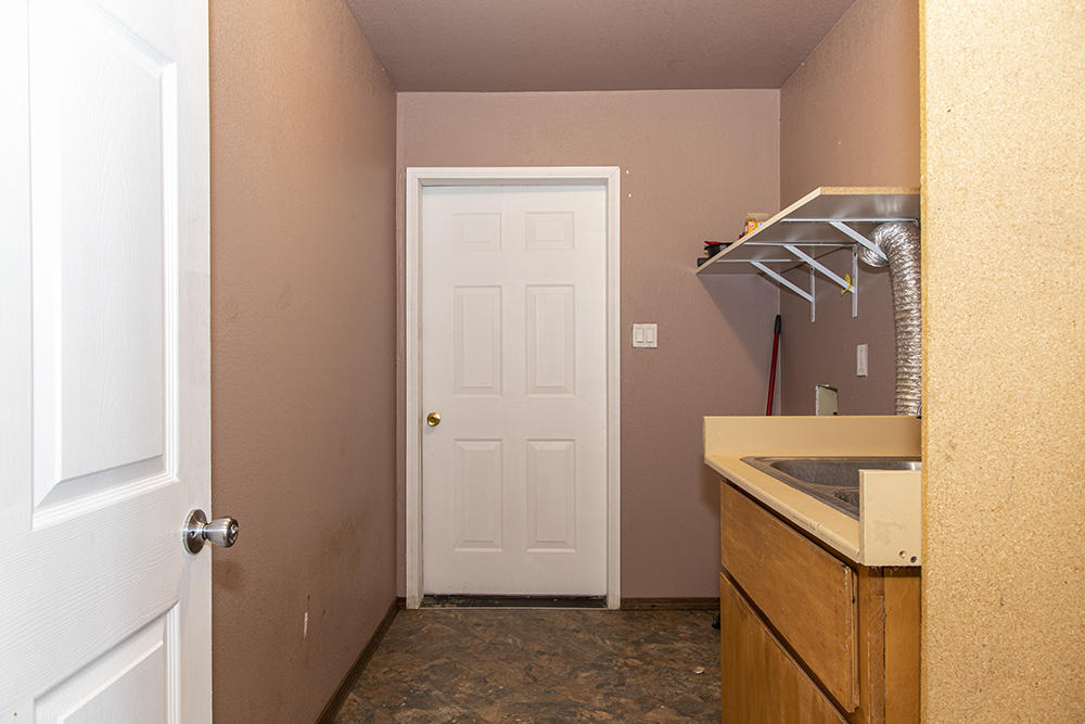 900-910 Oxyoke Road Grants Pass, OR 97526 - Photo 26 of 37 27