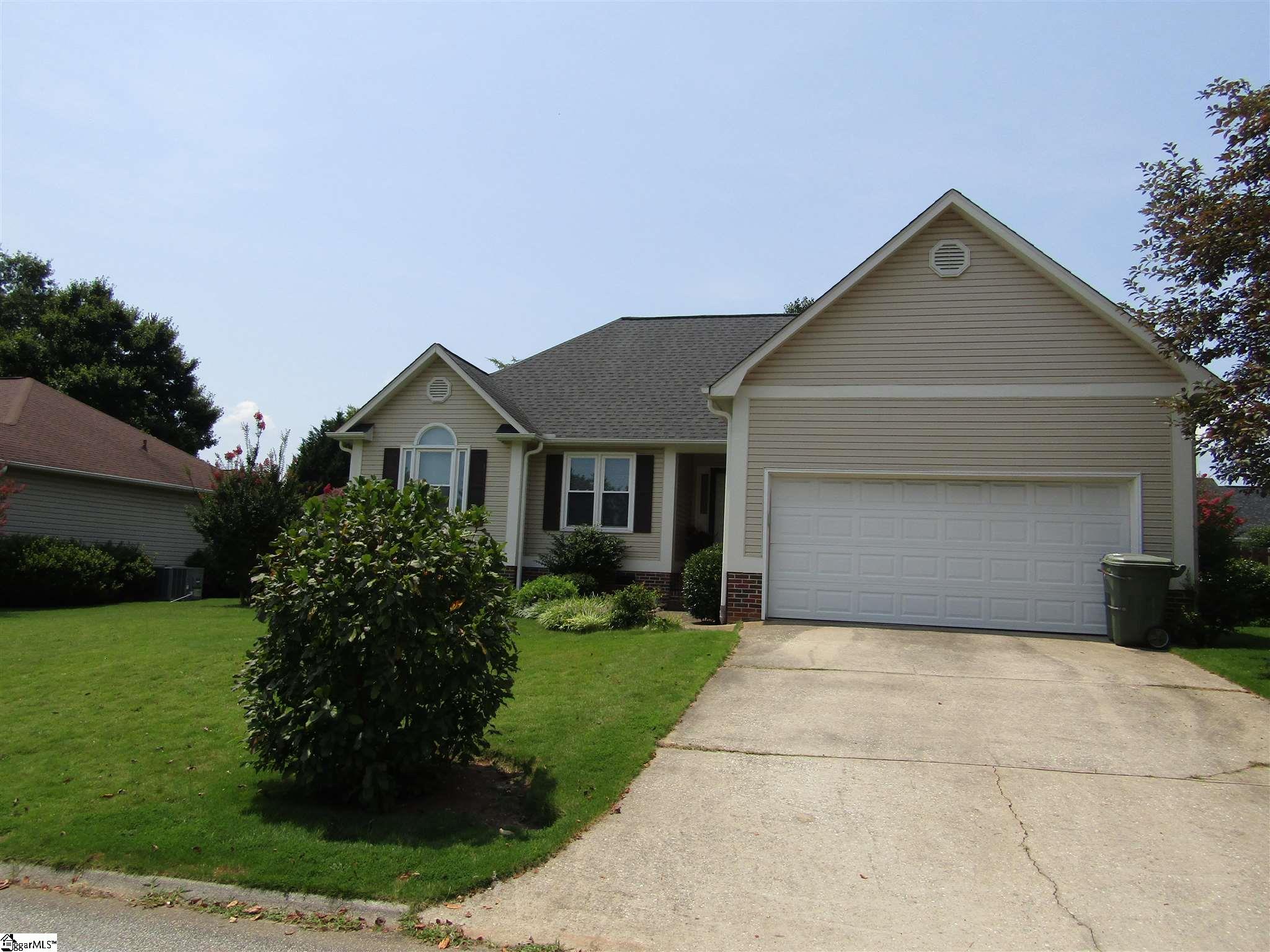 19 Fitzpatrick Court Fountain Inn, SC 29644 - Photo 1 of 26 Gallery Image 1