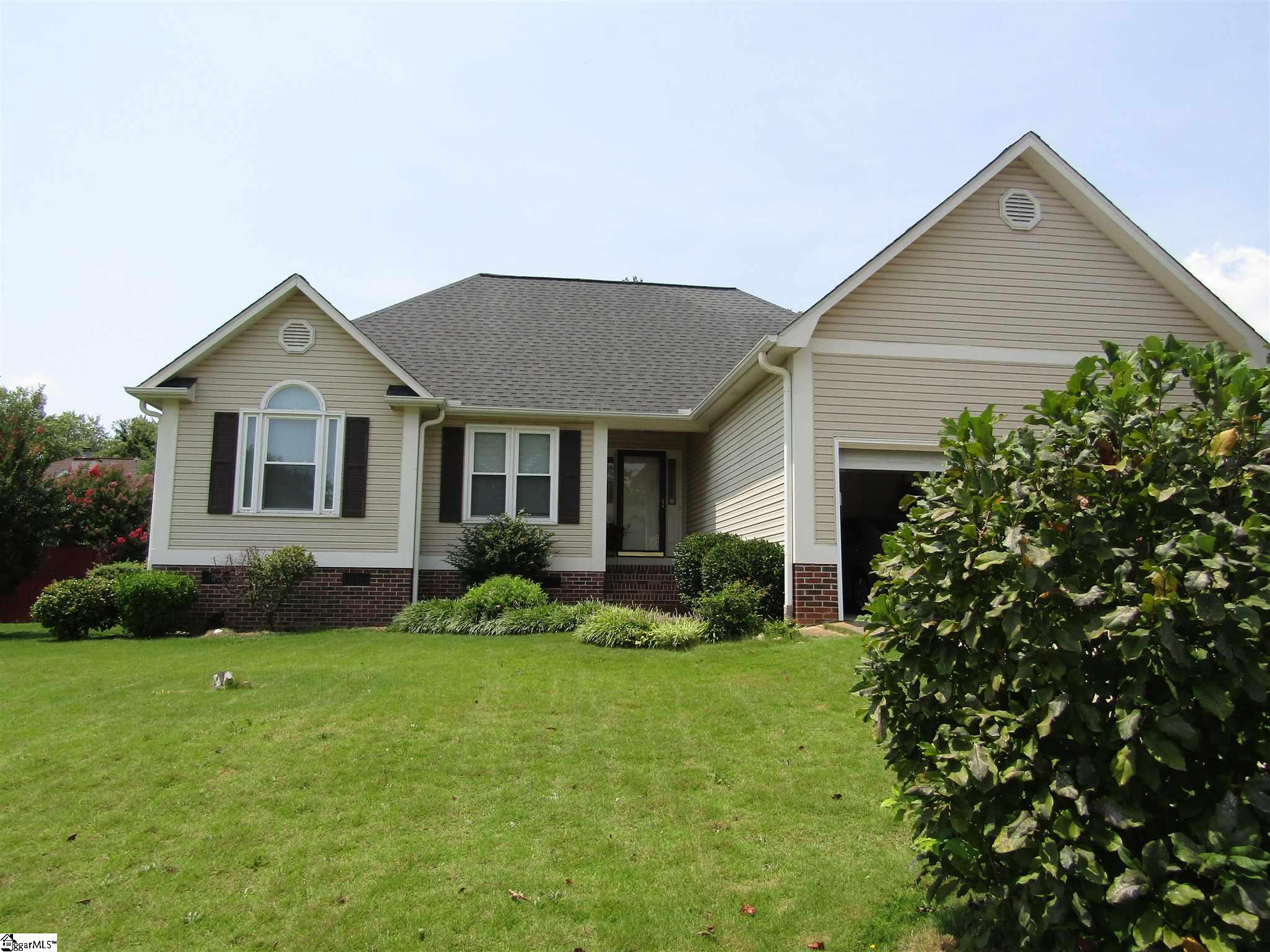 19 Fitzpatrick Court Fountain Inn, SC 29644 - Photo 3 of 26 Gallery Image 3