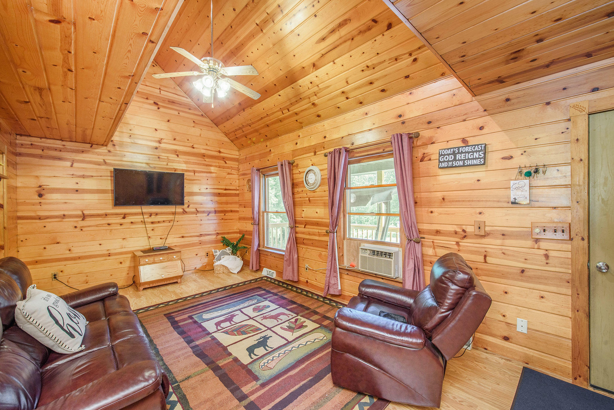 5515 North Bailey Road Coral, MI 49322 - Photo 8 of 45 Living Room