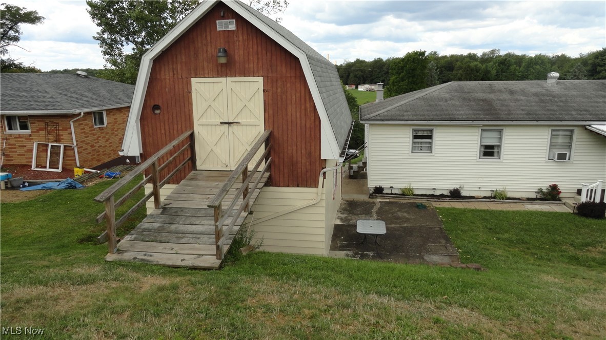 1788 Rolling Acres Road New Cumberland, WV 26047 - Photo 34 of 39 Wood shop over garage