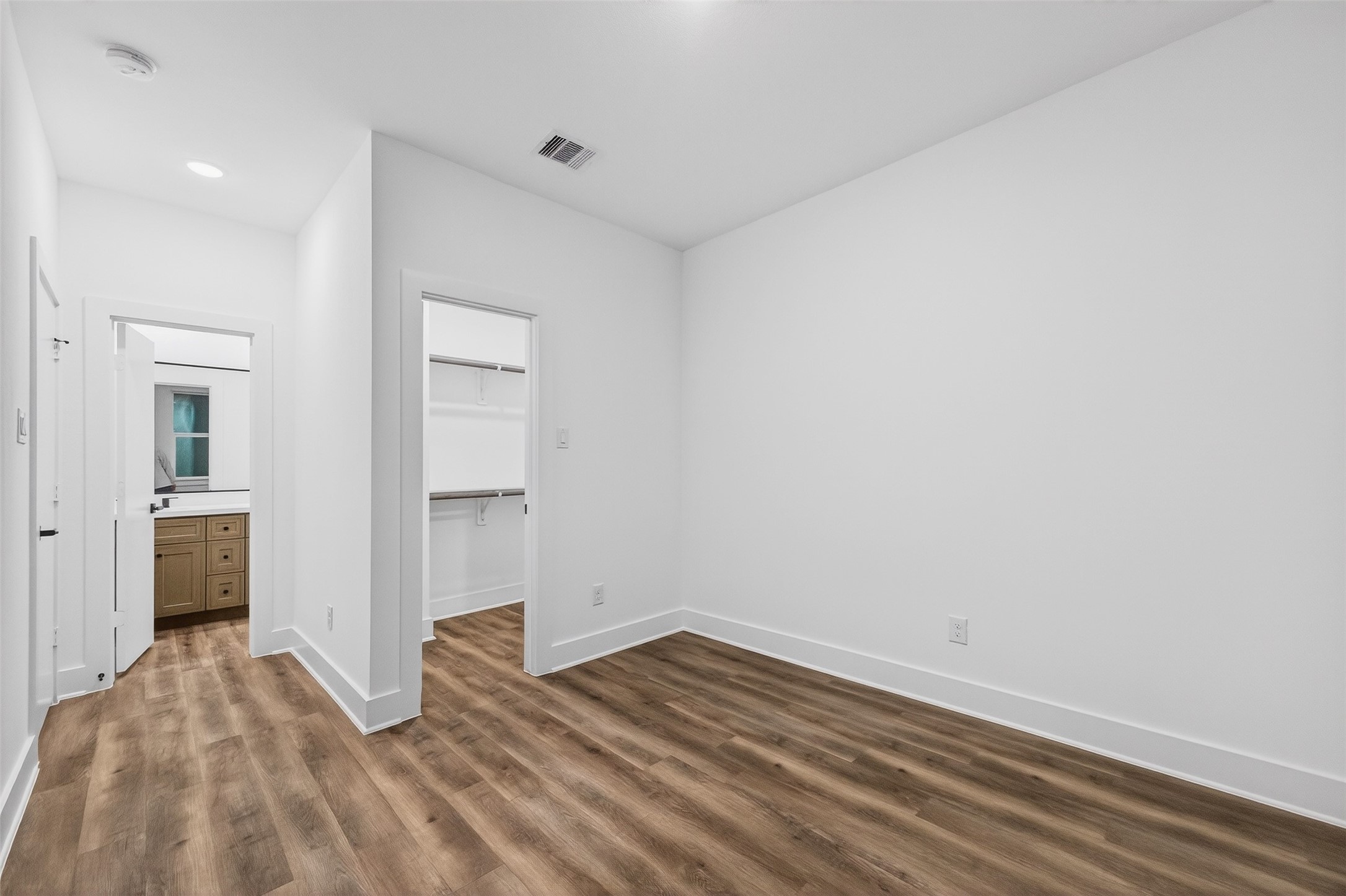 3003 A Delano Street Houston, TX 77004 - Photo 41 of 49 a view of empty room with wooden floor