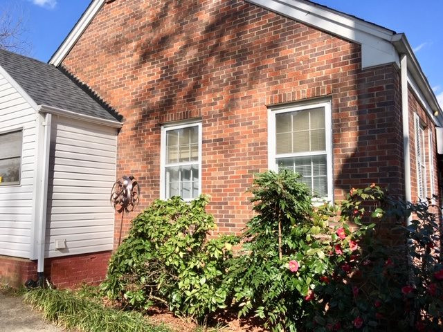 211 Lafayette Road Raleigh, NC 27604 - Photo 8 of 9 Left Side