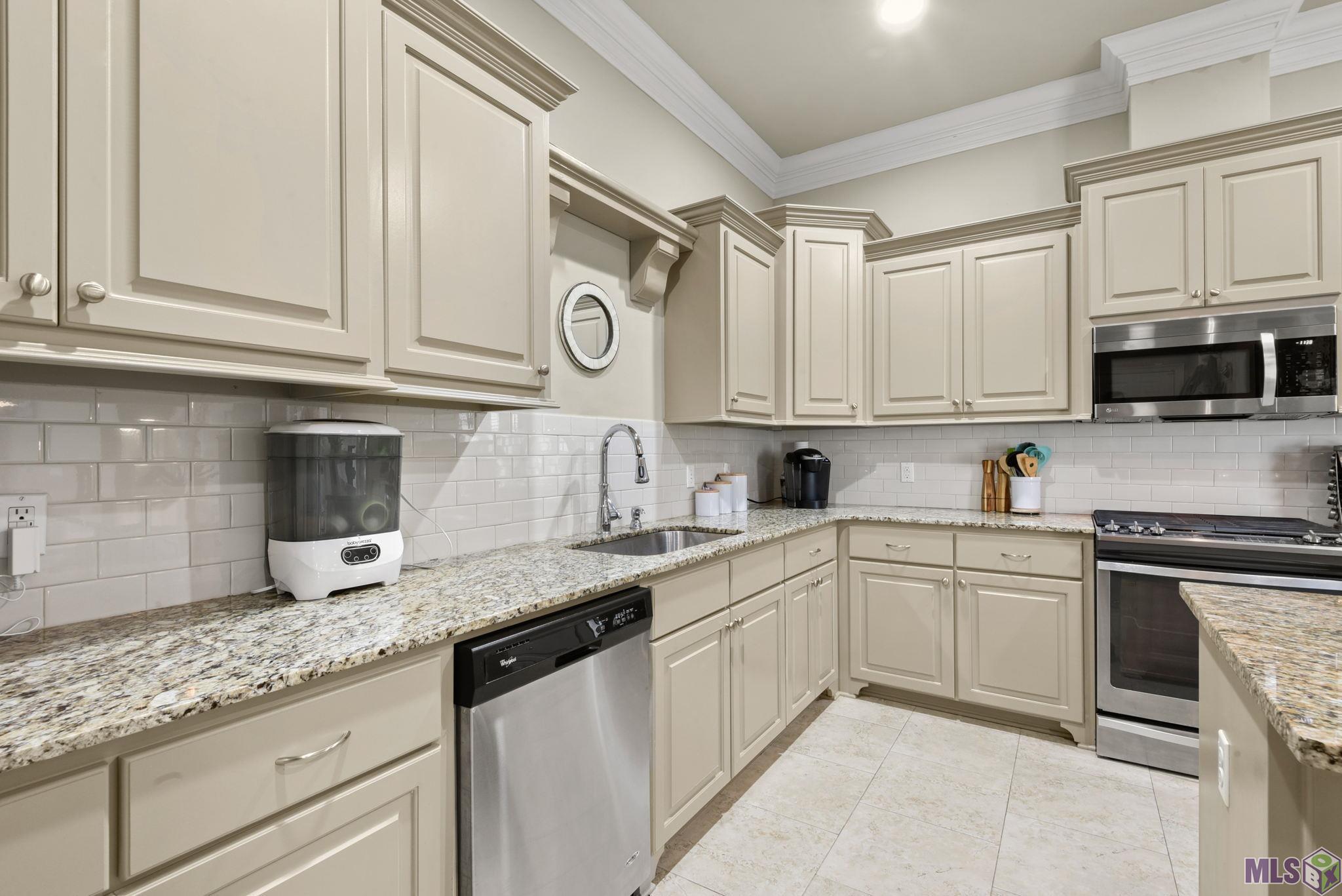 521 Portula Avenue Baton Rouge, LA 70820 - Photo 5 of 12 Gallery Image 5