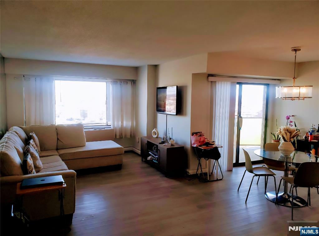 150 Overlook Avenue, Unit 12E Hackensack, NJ 07601 - Photo 5 of 8