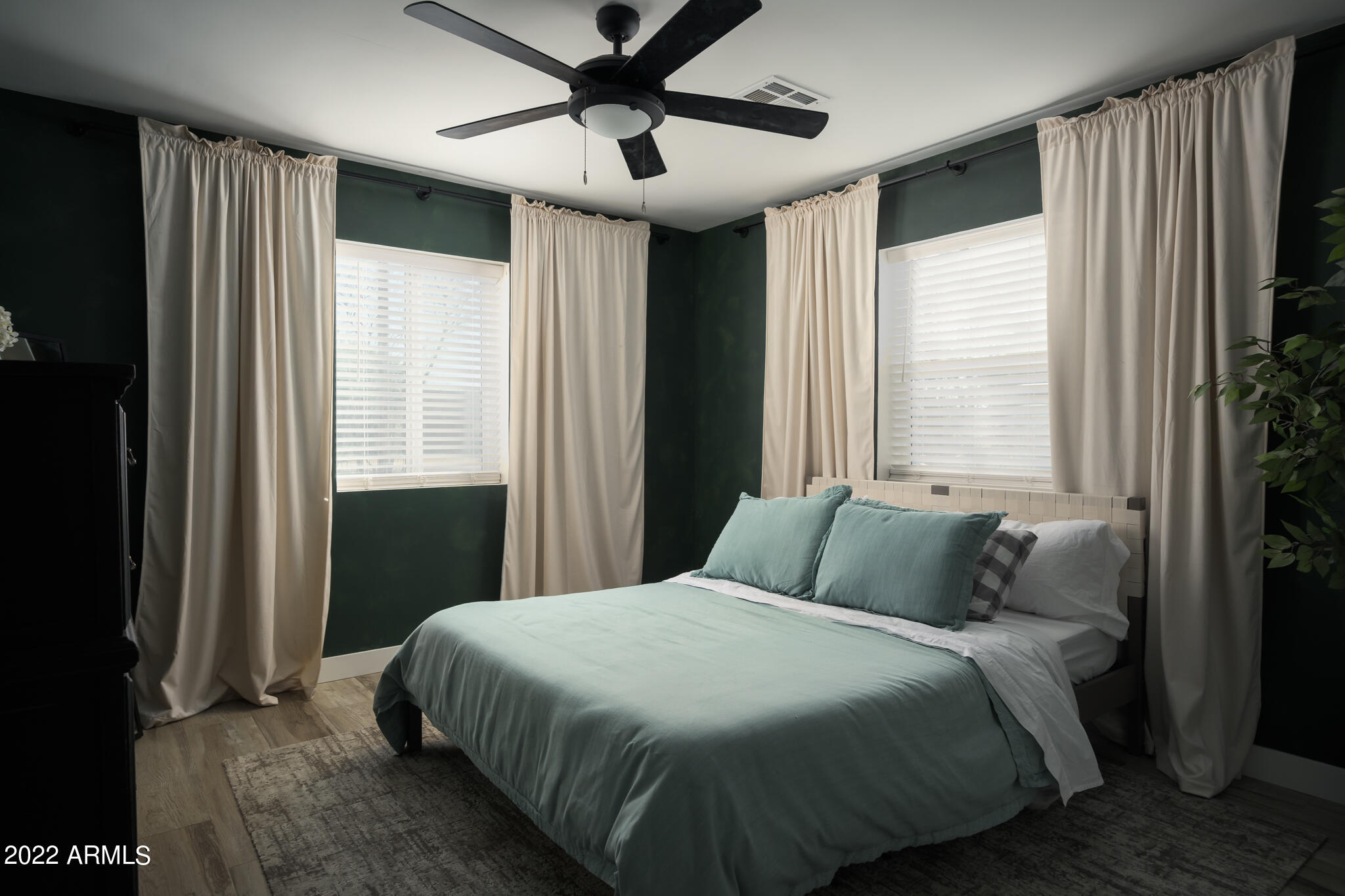1722 East Granada Road Phoenix, AZ 85006 - Photo 7 of 26 _DSC4925-Edit