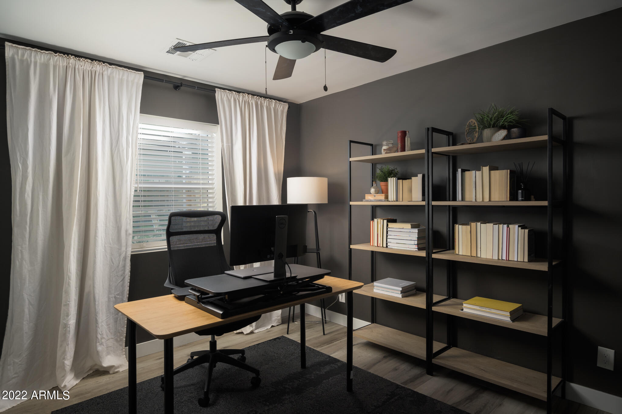 1722 East Granada Road Phoenix, AZ 85006 - Photo 9 of 26 _DSC4918-Edit