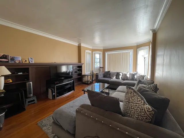 $249,900 | 7846 South Evans Avenue, Chicago, IL 60619