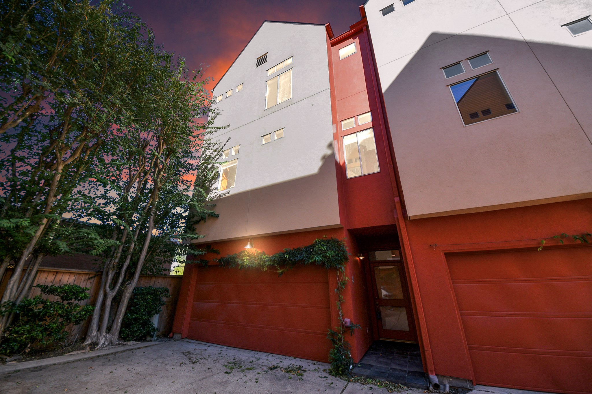 2436 Bissonnet Street, Unit 8 Houston, TX 77005 - Photo 3 of 42 a view of a house with a tree