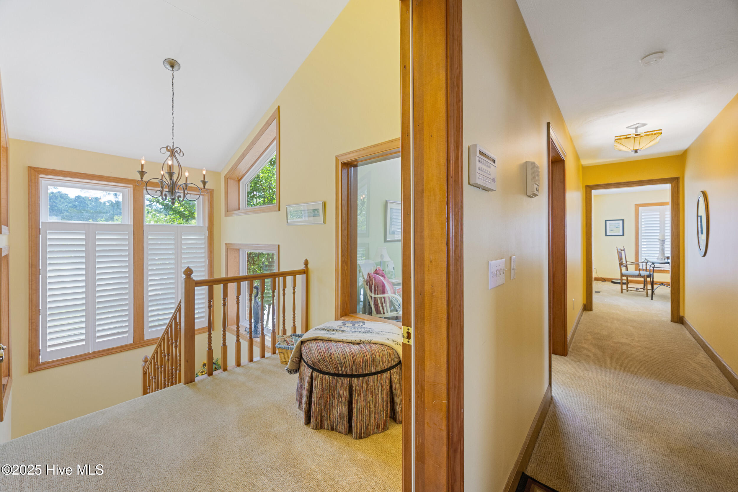 953 Old Ferry Road Edenton, NC 27932 - Photo 21 of 53 Foyer view from main level