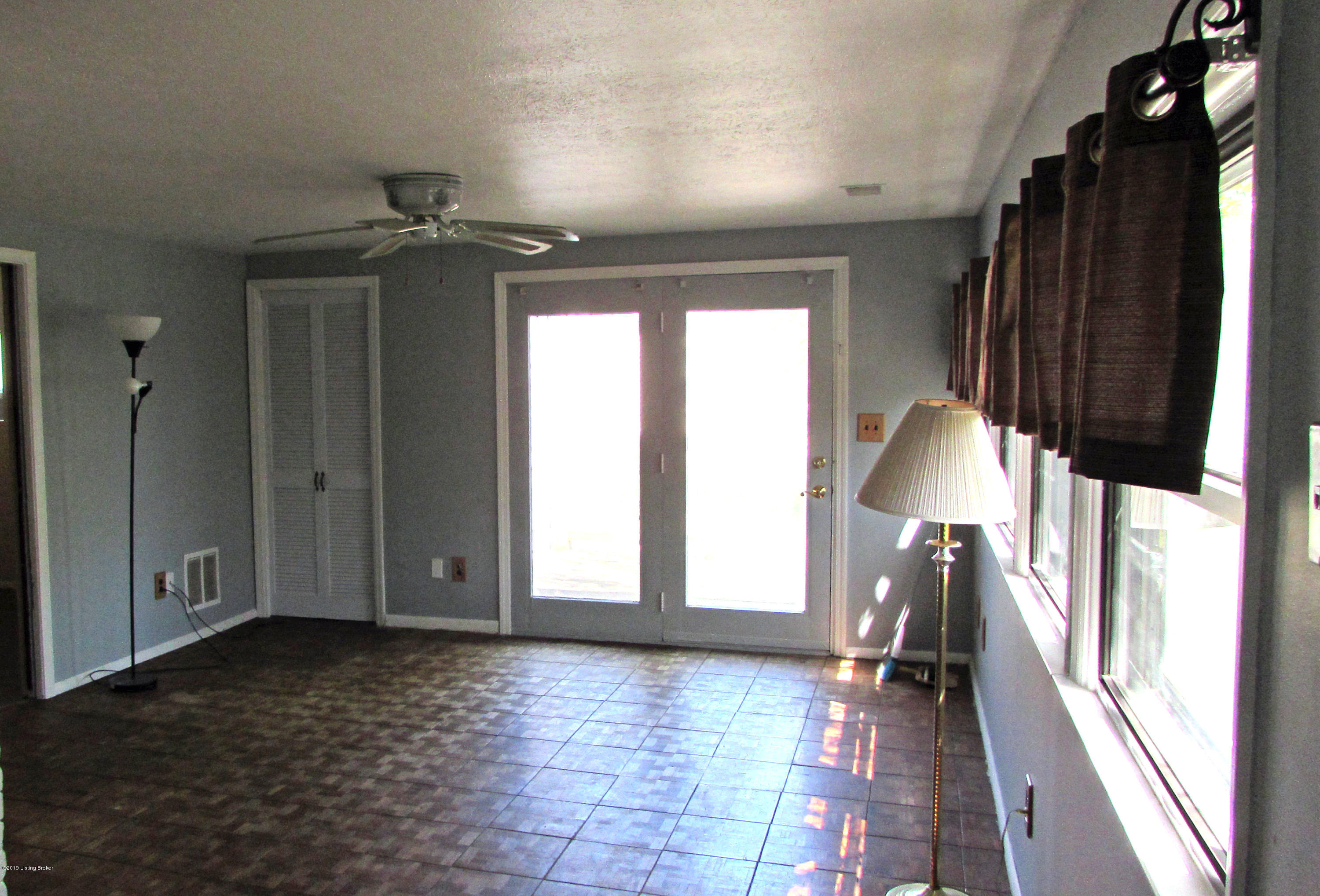 4927 Raven Road Louisville, KY 40213 - Photo 24 of 30 IMG_1189a