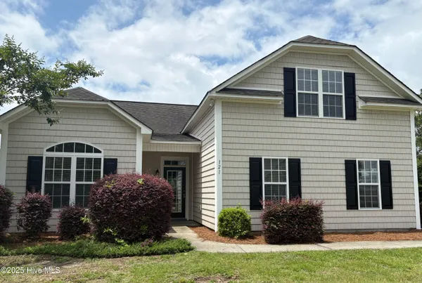 $2,500 | 121 Mulberry Circle, Hampstead, NC 28443