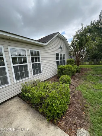 $2,500 | 121 Mulberry Circle, Hampstead, NC 28443