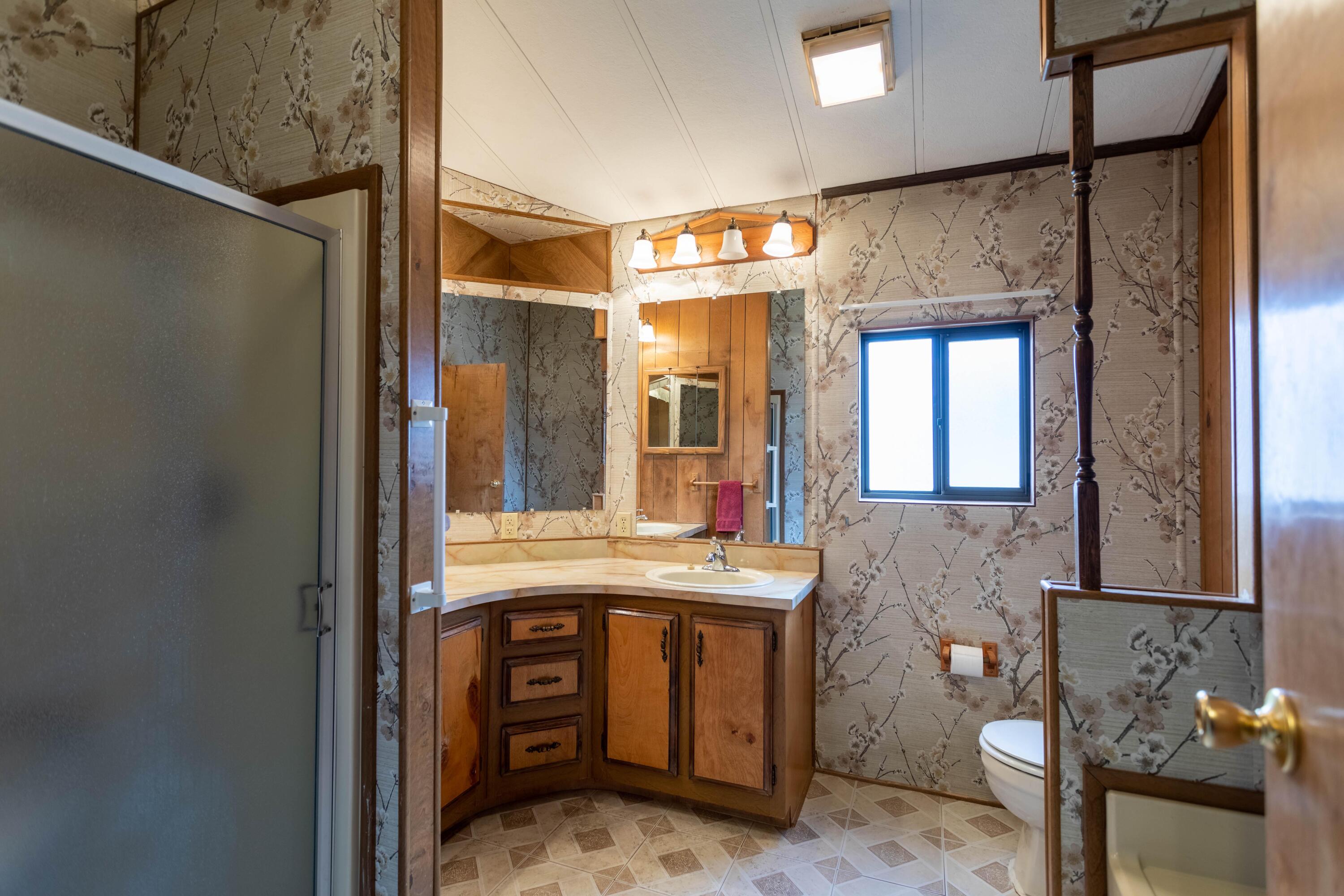 555 Freeman Road, Unit 192 Central Point, OR 97502 - Photo 17 of 26 18