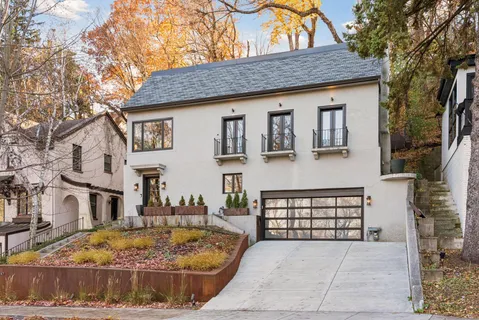 $995,000 | 747 Kenwood Parkway, Minneapolis, MN 55403