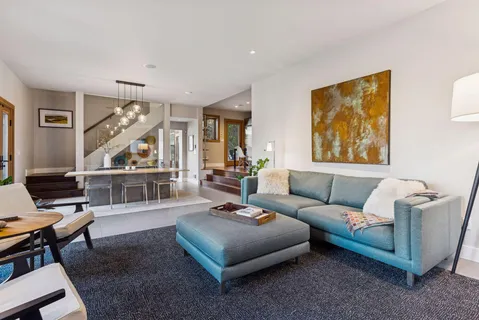 $995,000 | 747 Kenwood Parkway, Minneapolis, MN 55403