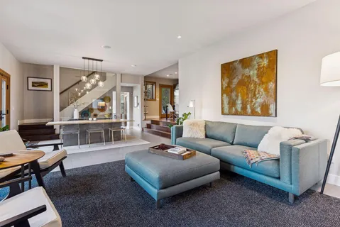 $995,000 | 747 Kenwood Parkway, Minneapolis, MN 55403