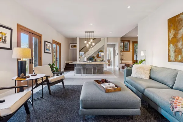 $995,000 | 747 Kenwood Parkway, Minneapolis, MN 55403