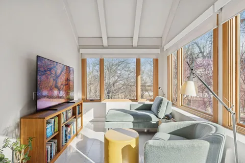 $995,000 | 747 Kenwood Parkway, Minneapolis, MN 55403