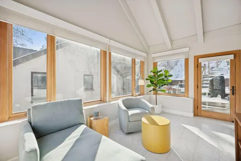 $995,000 | 747 Kenwood Parkway, Minneapolis, MN 55403