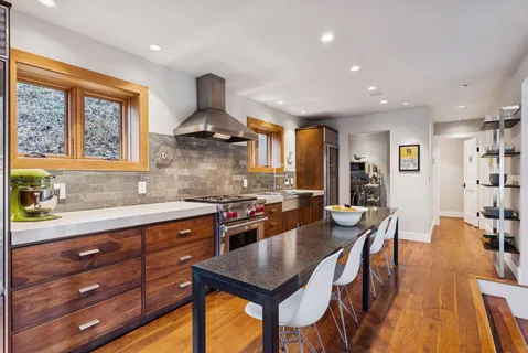 $995,000 | 747 Kenwood Parkway, Minneapolis, MN 55403