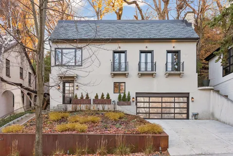 $995,000 | 747 Kenwood Parkway, Minneapolis, MN 55403