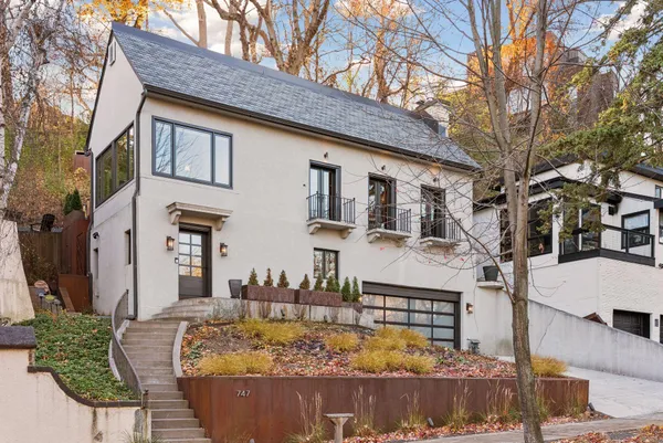 $995,000 | 747 Kenwood Parkway, Minneapolis, MN 55403