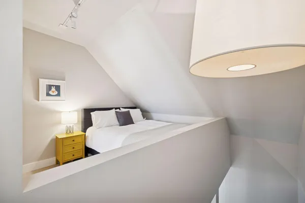 $995,000 | 747 Kenwood Parkway, Minneapolis, MN 55403