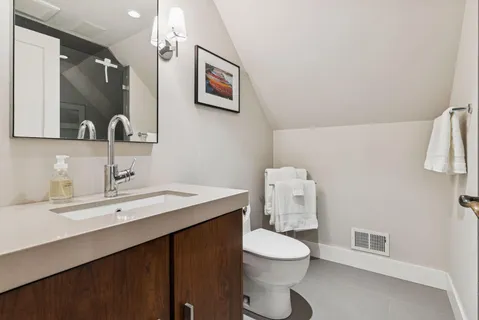 $995,000 | 747 Kenwood Parkway, Minneapolis, MN 55403