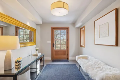 $995,000 | 747 Kenwood Parkway, Minneapolis, MN 55403