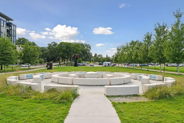 $995,000 | 747 Kenwood Parkway, Minneapolis, MN 55403