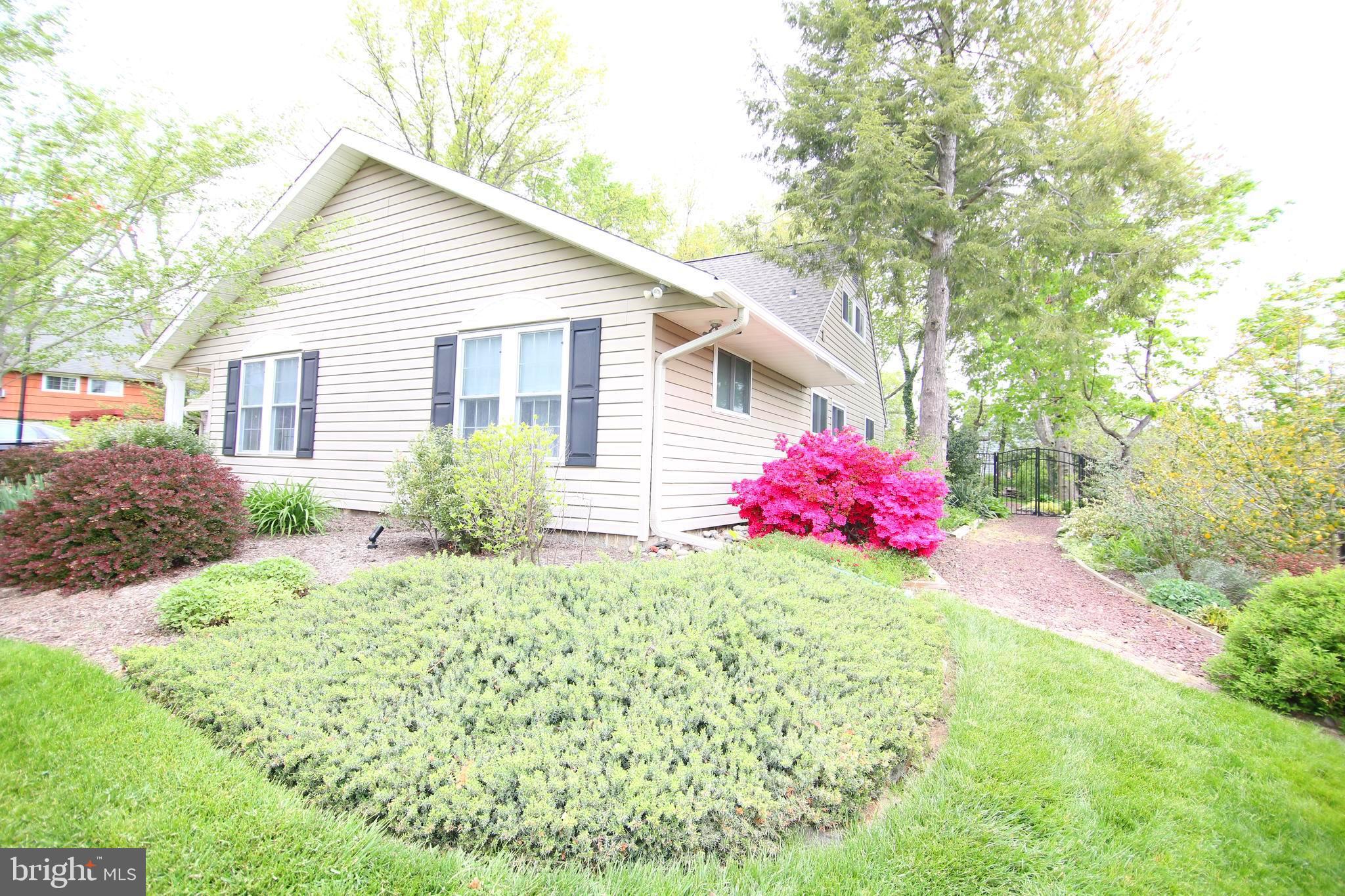 10 Full Turn Road Levittown, PA 19056 - Photo 3 of 50