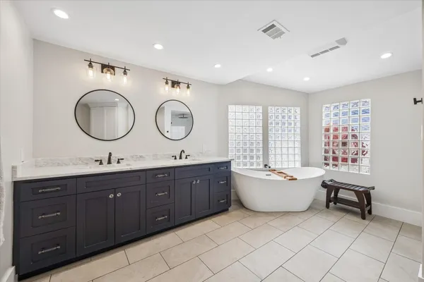 $1,200,000 | 1307 Marshall Street, Houston, TX 77006