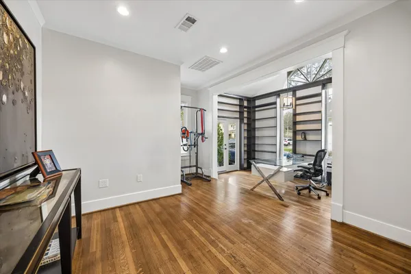 $1,200,000 | 1307 Marshall Street, Houston, TX 77006