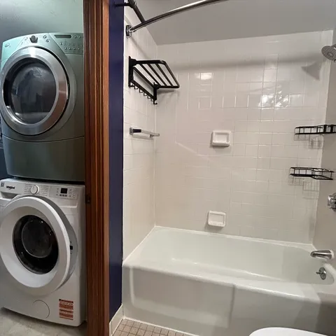 $2,700 | 28 Parkman Street, Unit 2, Brookline, MA 02446