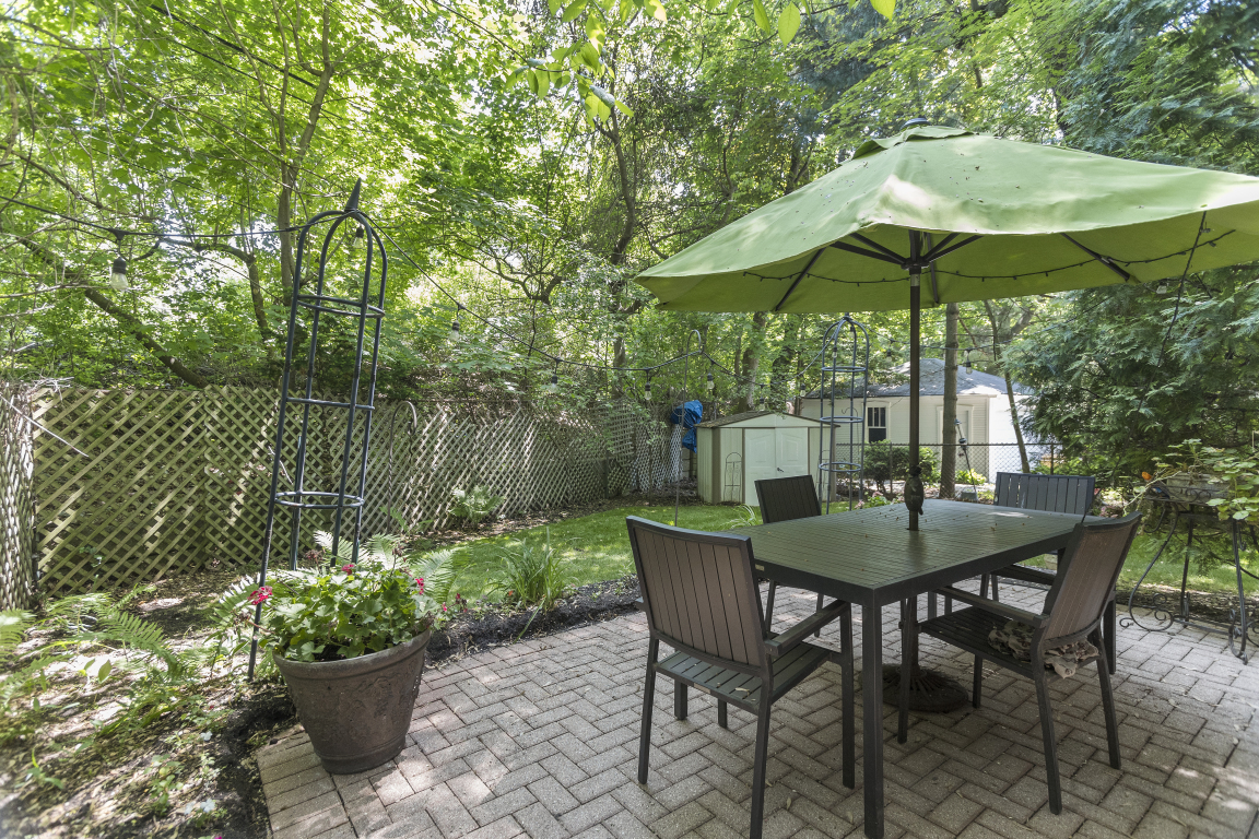 2353 Ridge Avenue Evanston, IL 60201 - Photo 29 of 35