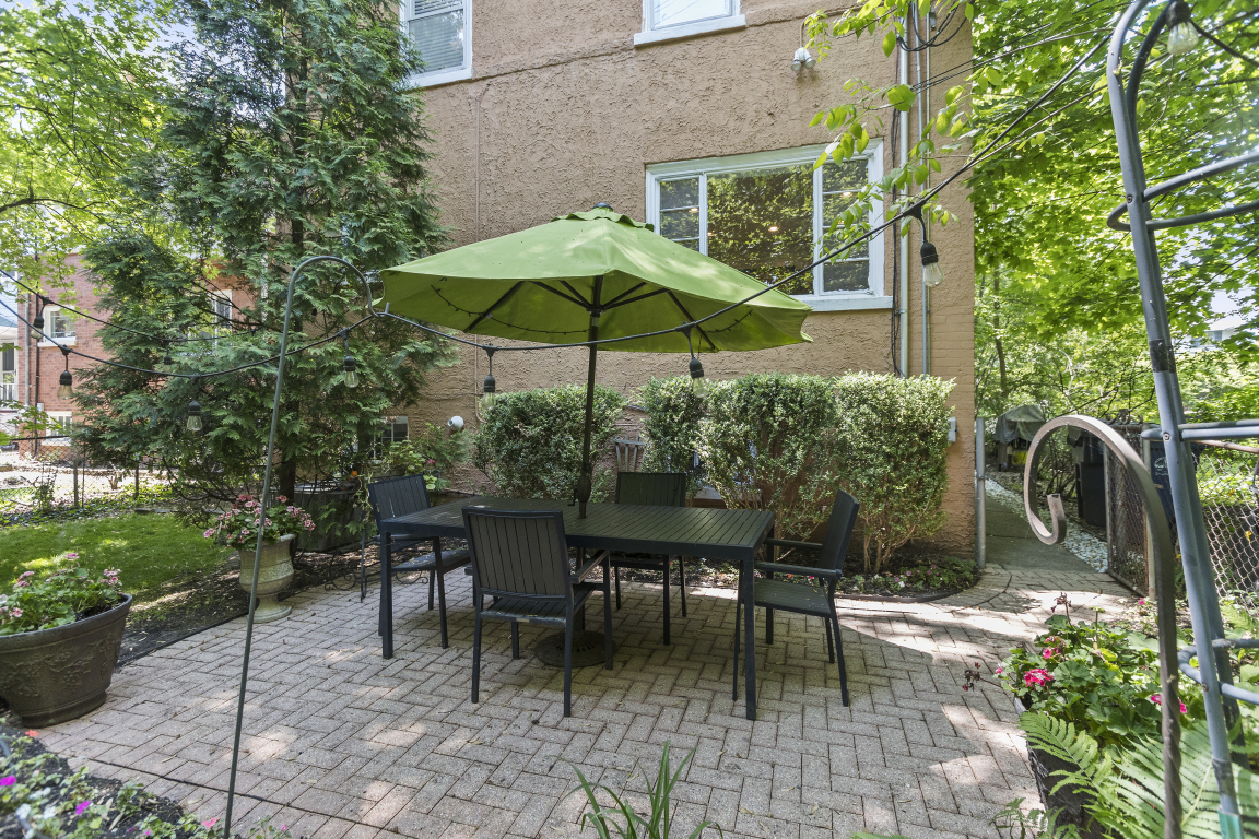 2353 Ridge Avenue Evanston, IL 60201 - Photo 30 of 35