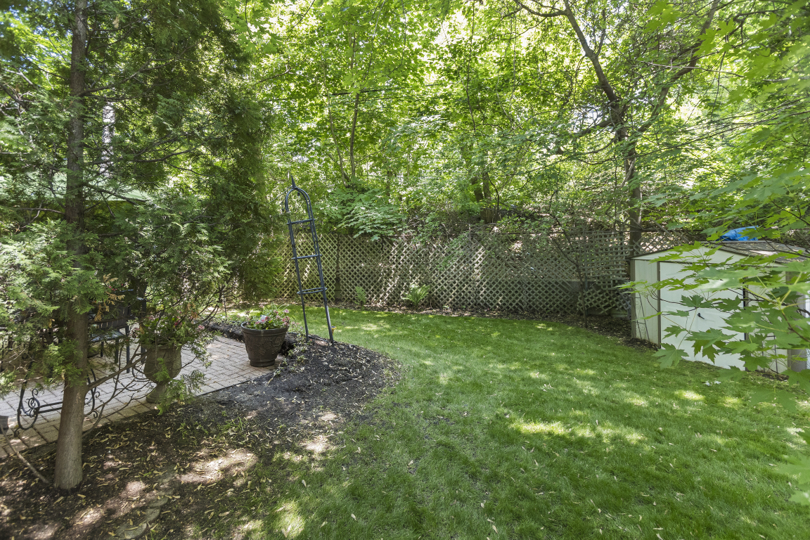 2353 Ridge Avenue Evanston, IL 60201 - Photo 33 of 35