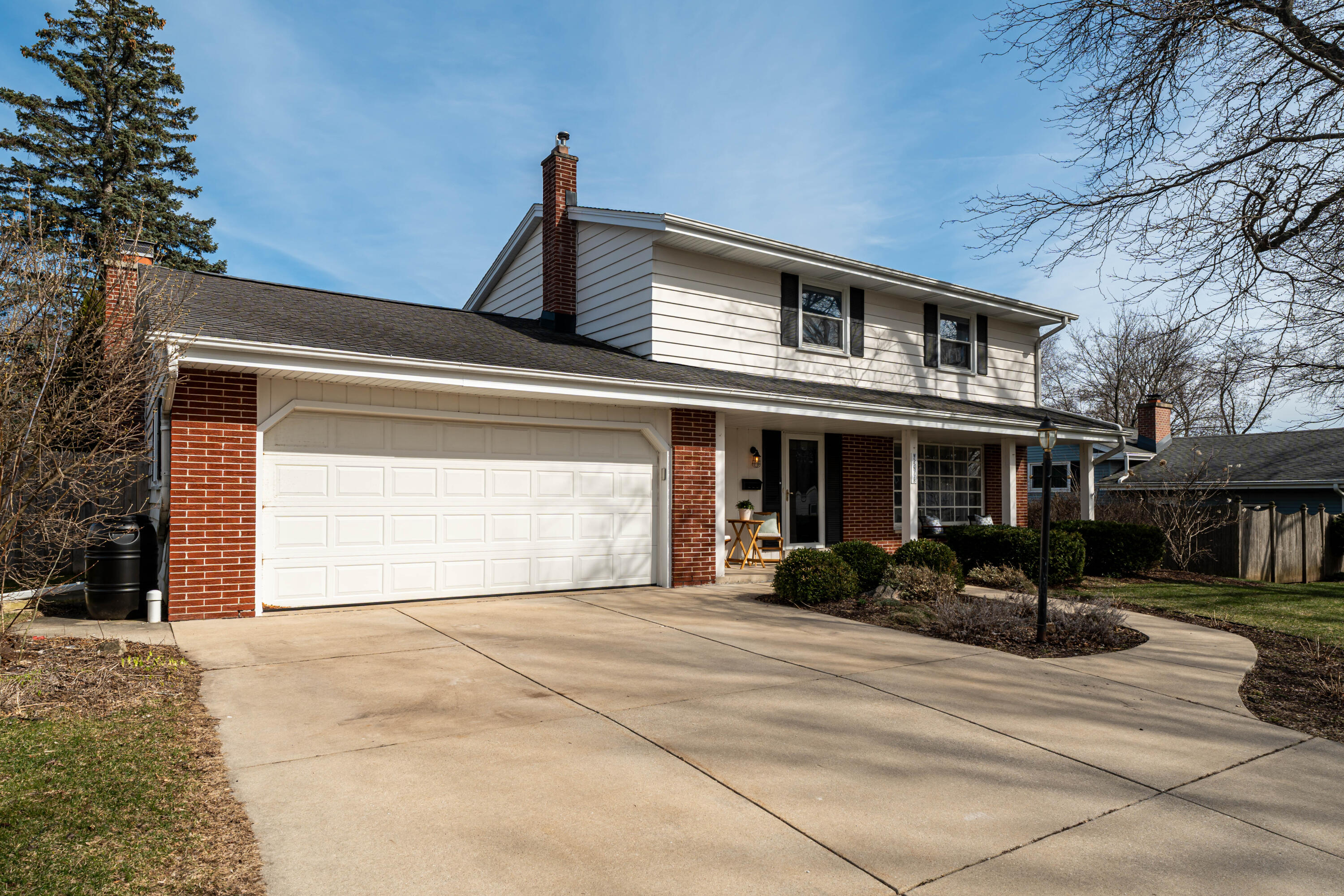 W55N778 Cedar Ridge Drive Cedarburg, WI 53012 - Photo 31 of 33 DSC05741