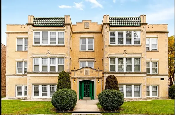 $1,300 | 1943 Wesley Avenue, Unit 101, Berwyn, IL 60402