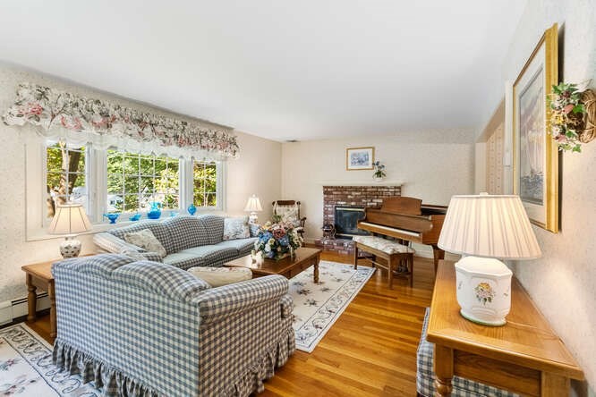 22 Marrett Road Burlington, MA 01803 - Photo 21 of 34