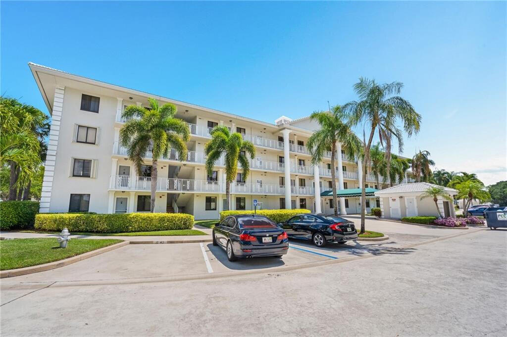6133 Balboa Circle, Unit 301 Boca Raton, FL 33433 - Photo 43 of 49 20230124015352411786000000-o