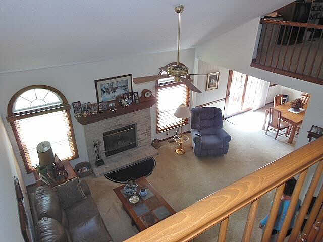 8066 Monroe Road Lambertville, MI 48144 - Photo 9 of 20 20414417-8.JPG