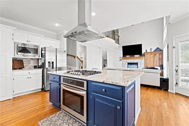 $695,000 | 14605 Carter Street, Overland Park, KS 66221